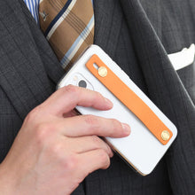 {限量預購} iPhone SE / 11 / 11 Pro / 11 Pro Max Air Jacket™(透明) -附皮革指環帶 (駝)